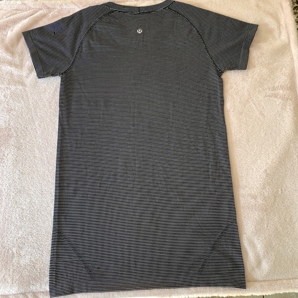 Lululemon Swiftly Tech SS - Picture 3 of 12